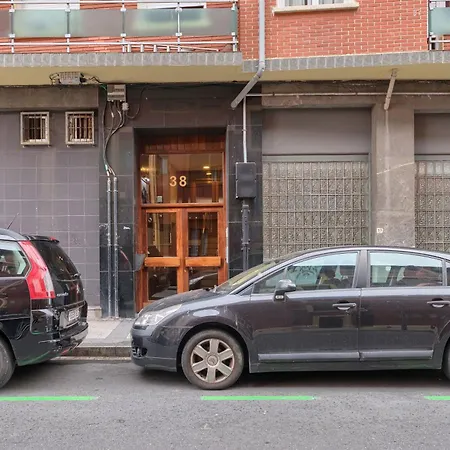Vivienda Turistica Centrica Y Con Estilo En El Encantador Barrio La Cruz Bilbao Exterior photo