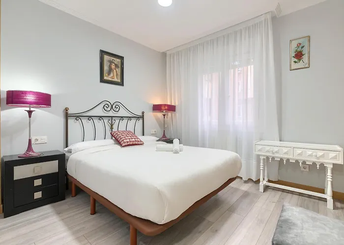 Vivienda Turistica Centrica Y Con Estilo En El Encantador Barrio La Cruz